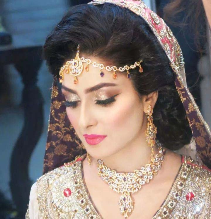 Best Pakistani Bridal Makeup Tips & Ideas For Basic Steps | Stylo Planet