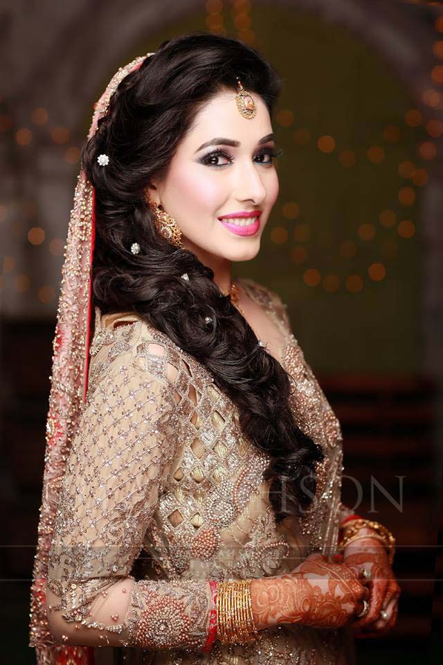 engagement dresses for Pakistani brides