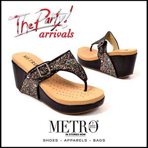 Metro Shoes Stylish Summer Footwear, Clutches and Bags Collection 2016-2017 (10)