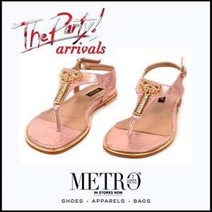 Metro Shoes Stylish Summer Footwear, Clutches and Bags Collection 2016-2017 (3)
