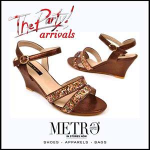 Metro Shoes Stylish Summer Footwear, Clutches and Bags Collection 2016-2017 (6)