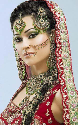 Pakistani Best Bridal Makeup Tutorial- Step by Step (8)
