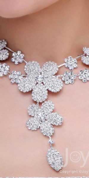 beautiful-jewlery-designs-for-girls-and-brides-2017-22